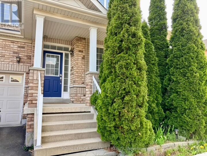 Property Photo:  5732 Jenvic Grove  ON L5M 7B4 