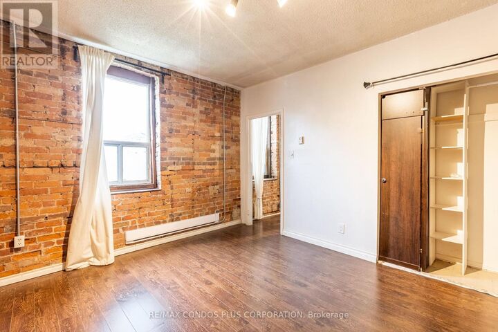Property Photo:  225 Gladstone Avenue 105  ON M6J 3L5 