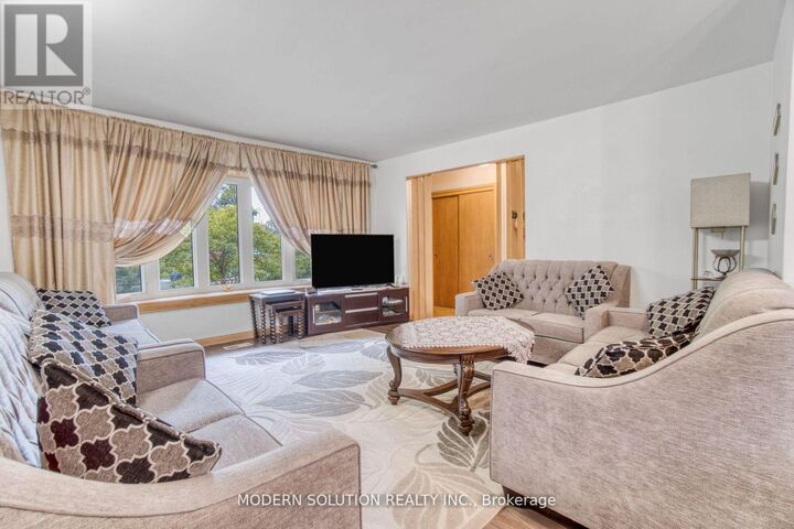 Property Photo:  314 Strathcona Drive  ON L7L 2E1 