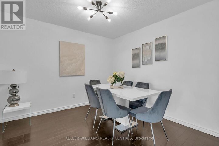 Property Photo: 7811 Yonge Street 407 ON L3T 4S3