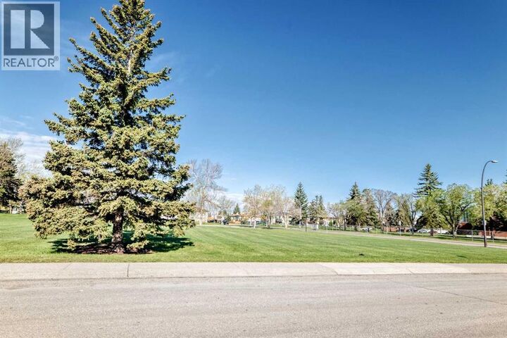 Property Photo: 1508 45 Street Southeast AB T2A 1N2