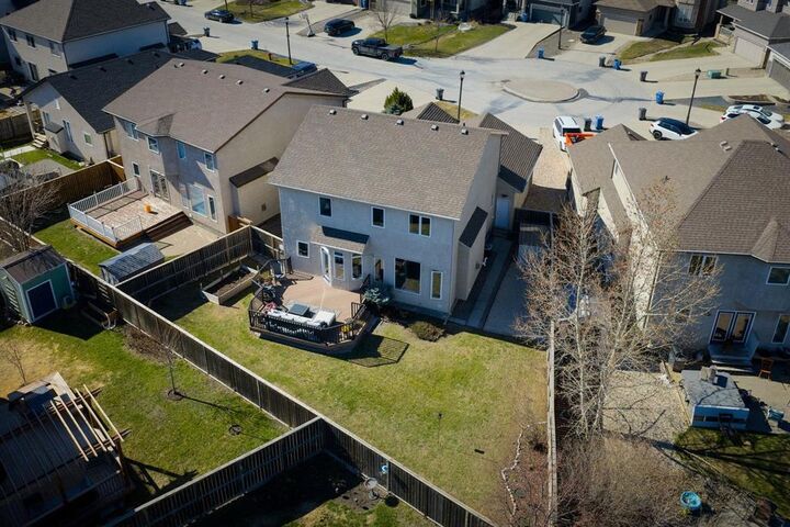 Property Photo:  98 Dragonfly Court  MB R3X 0J1 