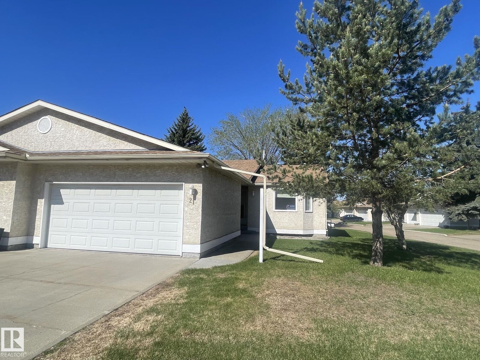 Property Photo:  9375 172 Street NW 21  AB T5T 3C3 