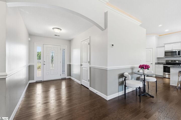Property Photo:  502 Foster Place Drive  SC 29349 