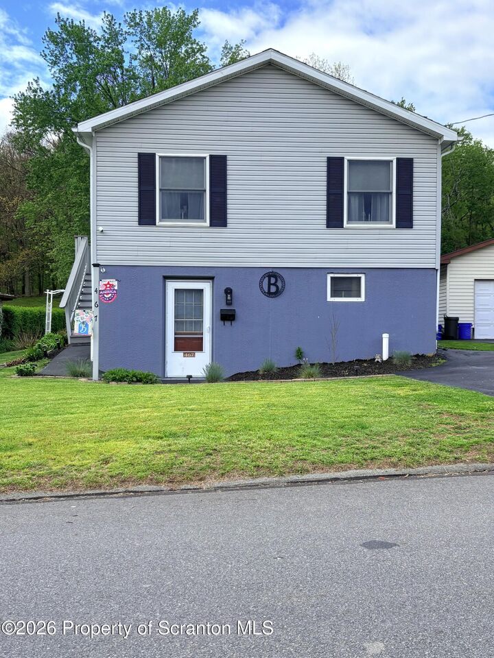 Property Photo:  467 Bagnick (Bodnick) Street  PA 18452 