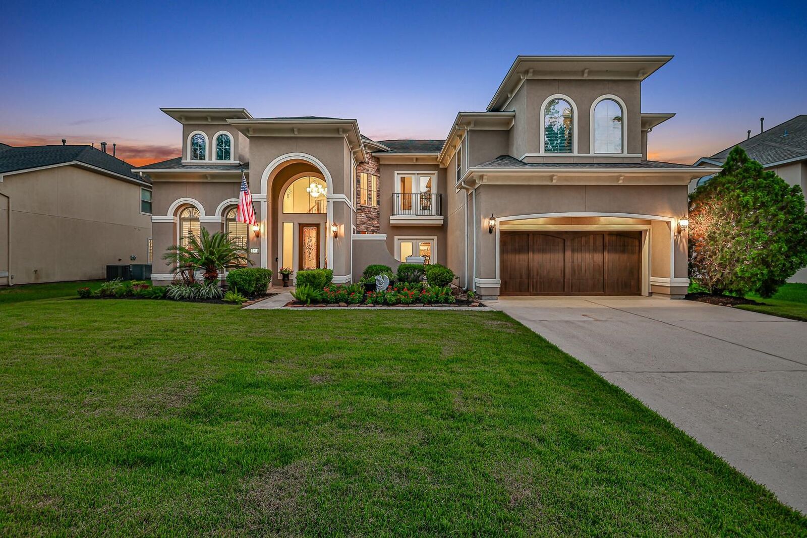 Property Photo:  2814 S Cotswold Manor Drive  TX 77339 
