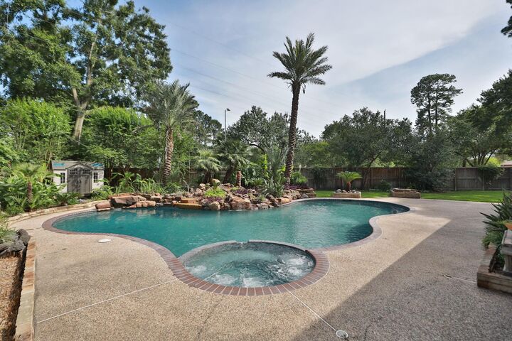 Property Photo: 12923 Hunterfield Drive TX 77429