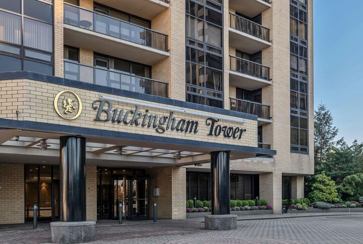 Property Photo:  800 Palisade Ave 1701  NJ 07024 