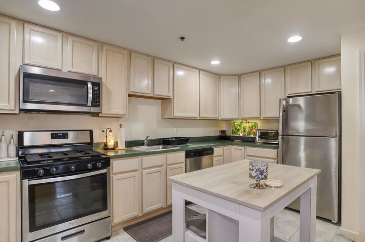 Property Photo:  217 Clinton St 5  NJ 07030 