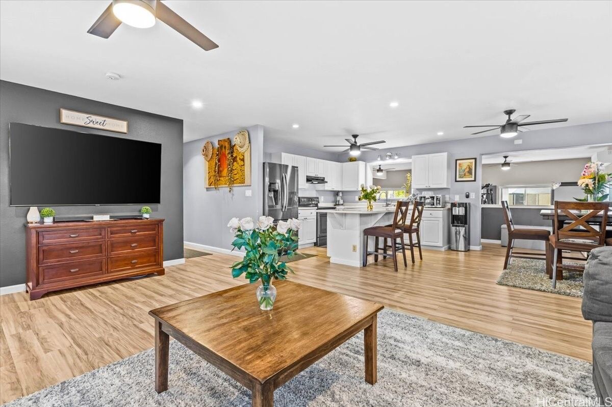 Property Photo:  89-1183 Pikaiolena Street  HI 96792 