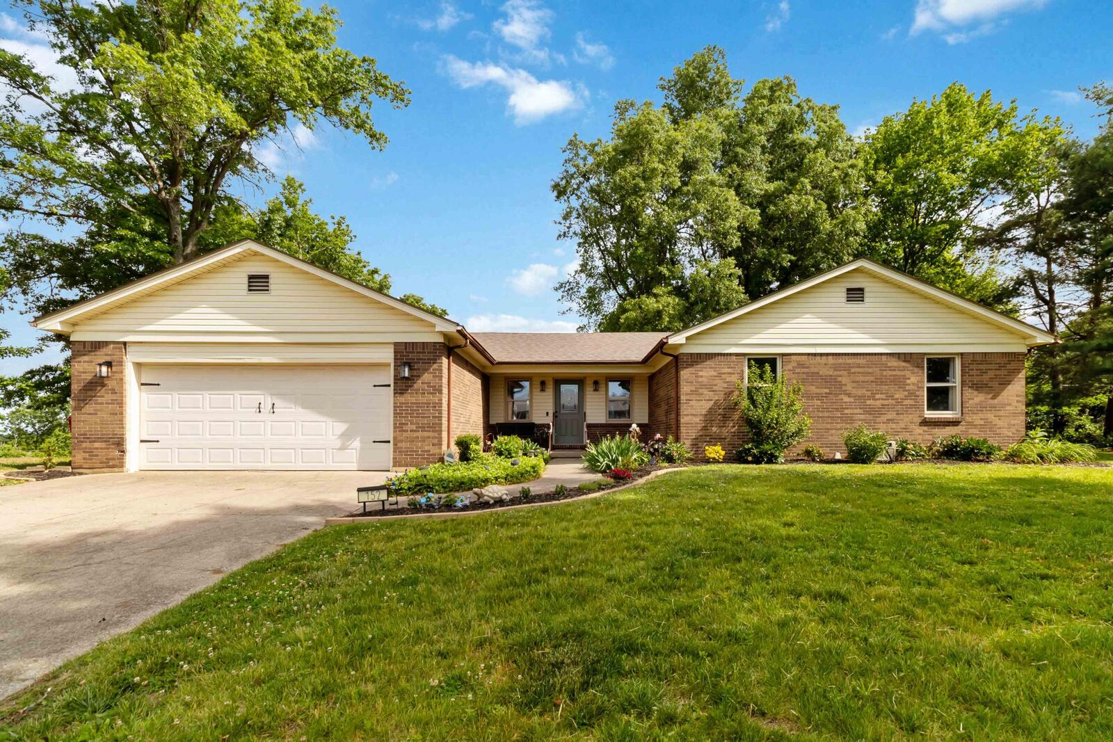 Property Photo: 152 Virginia Drive KY 40475