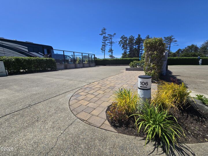 Property Photo: 6225 N Coast Hwy Lot 106 OR 97365