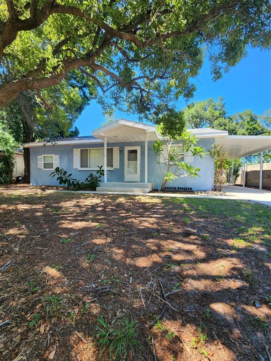 Property Photo: 1608 Edna Avenue FL 33770