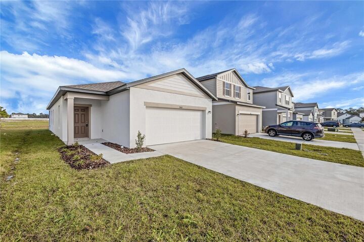 Property Photo:  35605 Buttonweed Trail  FL 33541 