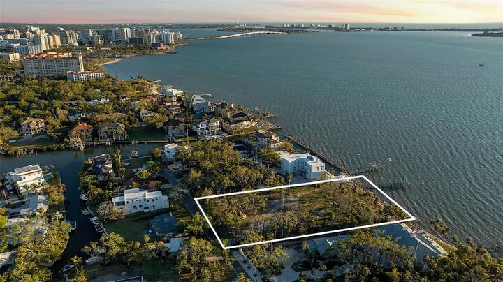 Property Photo:  2046 Alameda Avenue  FL 34234 