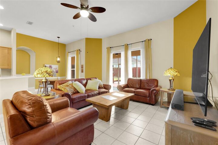 Property Photo: 730 Bridgeway Blvd FL 32828