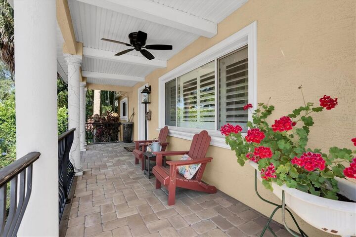 Property Photo:  6145 2nd Avenue N  FL 33710 