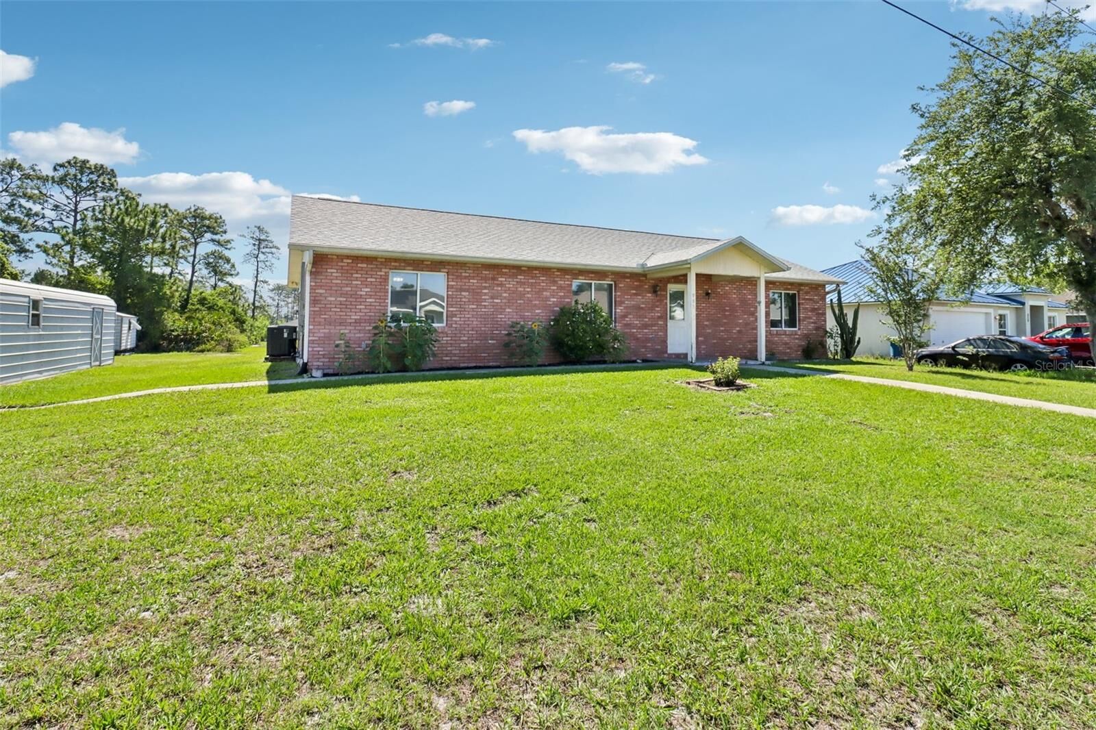 Property Photo:  985 10th Avenue  FL 32724 