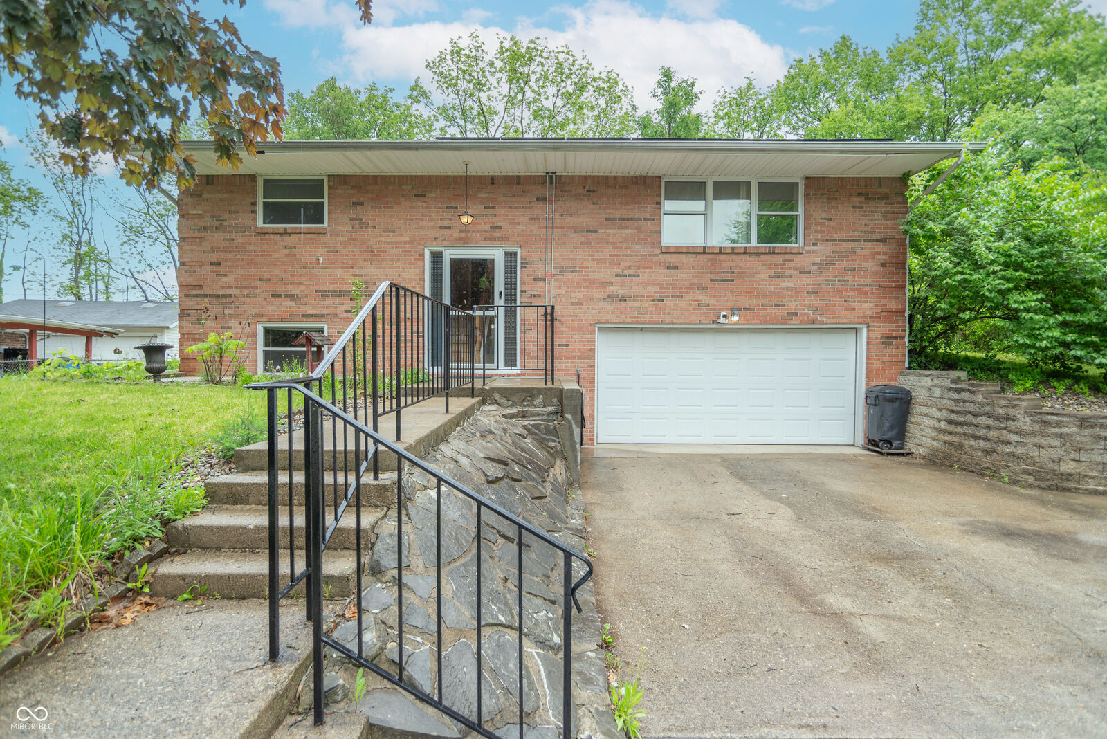 Property Photo: 6524 Doris Drive IN 46214