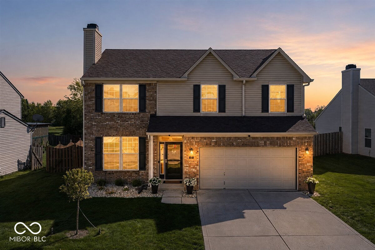 Property Photo: 17 English Green IN 46074