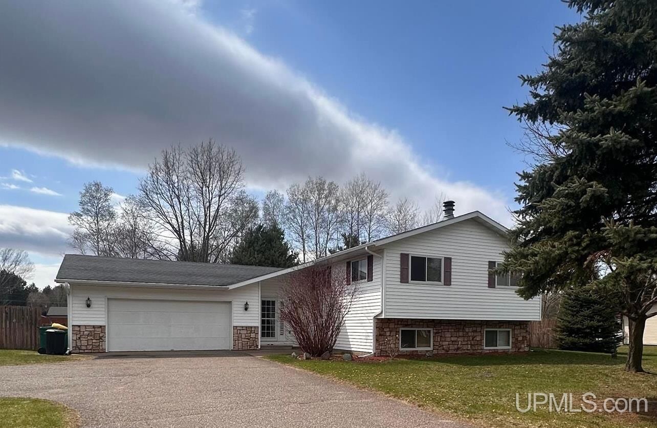 Property Photo: 125 Dandelion Lane MI 49855