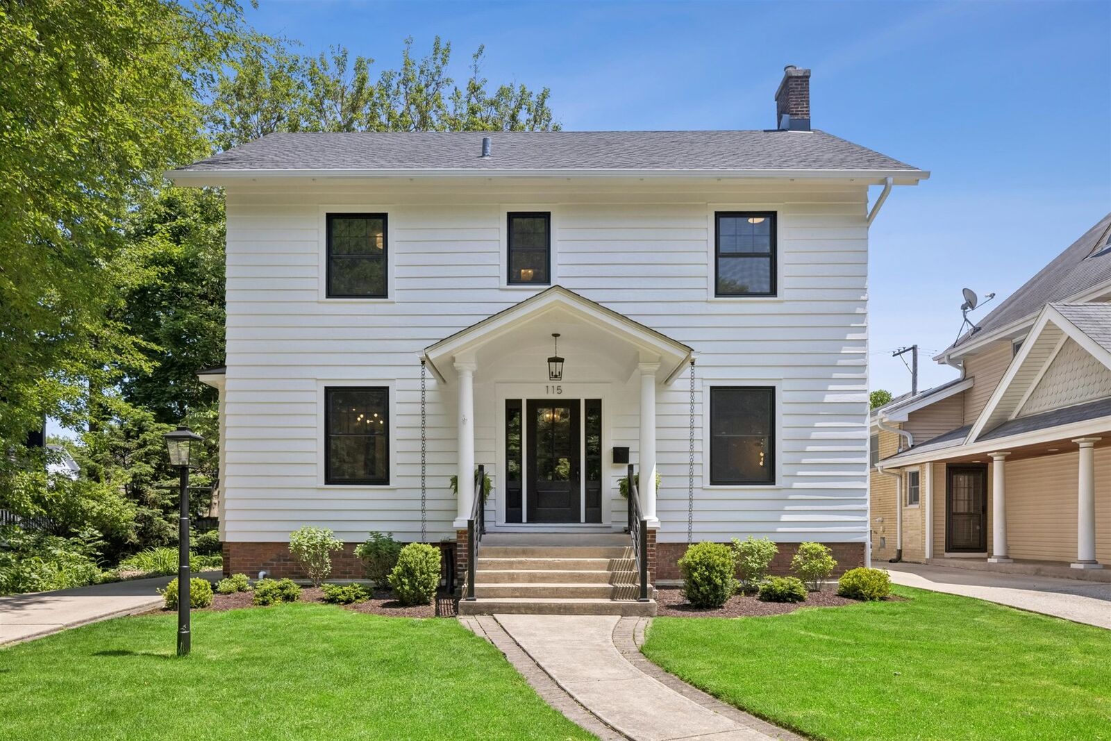 Property Photo: 115 S Spring Avenue IL 60525