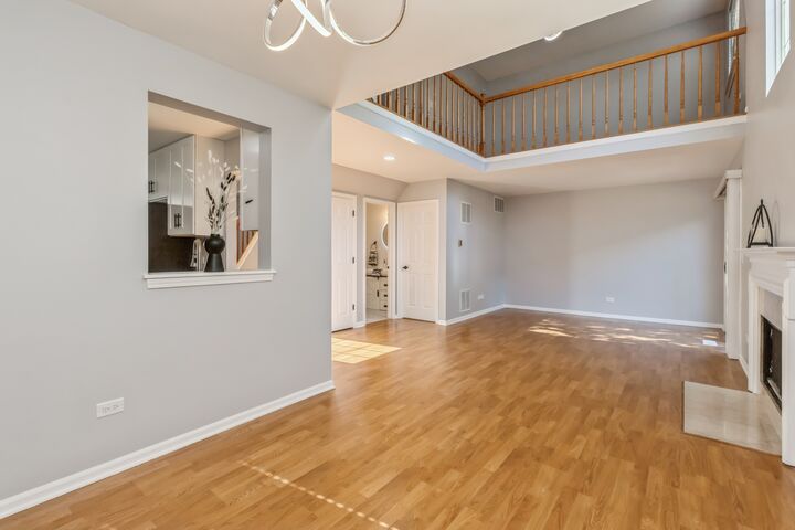 Property Photo:  222 Wellington Circle  IL 60031 