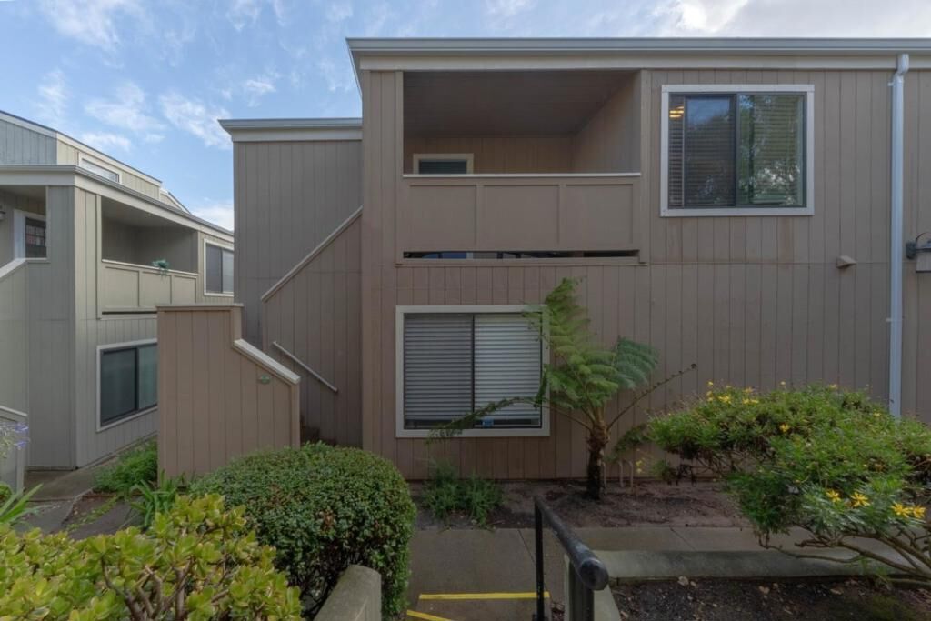 Property Photo:  820 Casanova Avenue 30  CA 93940 