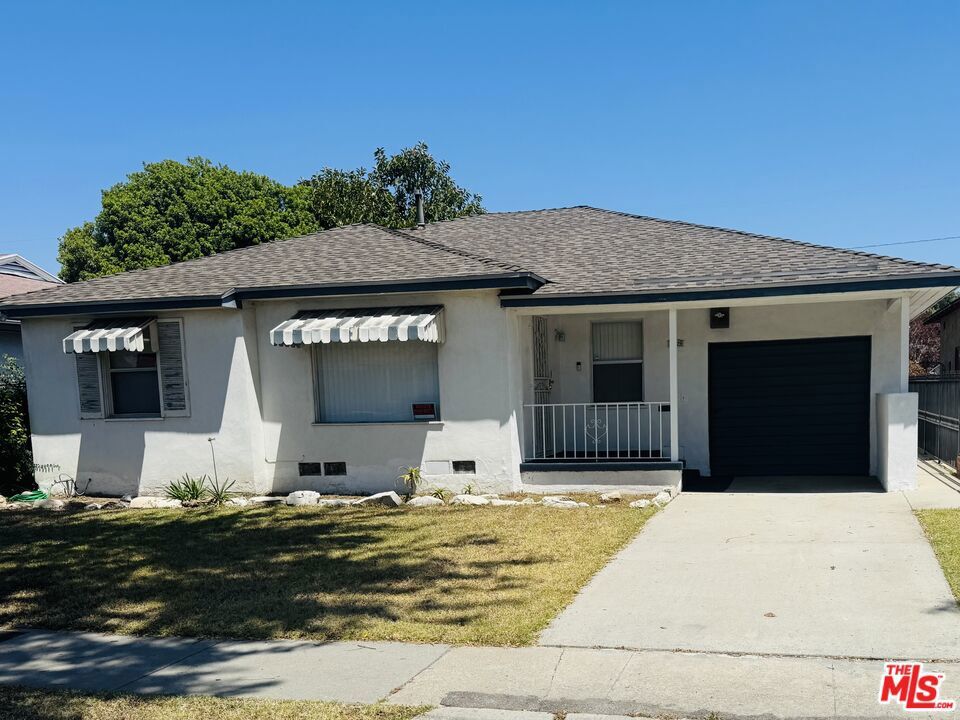 Property Photo:  13128 Stanford Avenue  CA 90059 