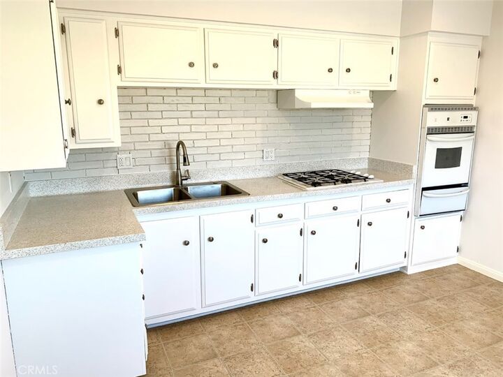 Property Photo:  1601 Alabama Street 3  CA 92648 