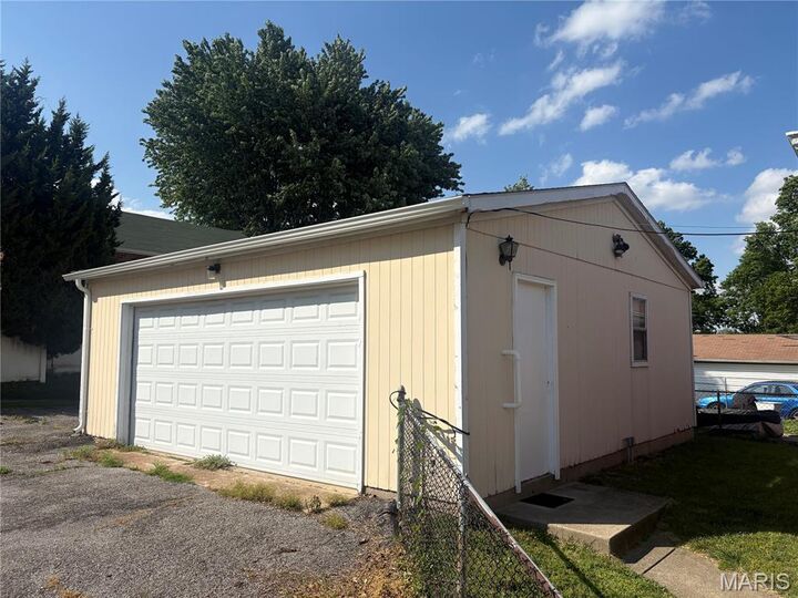 Property Photo:  1311 Wachtel Avenue  MO 63125 
