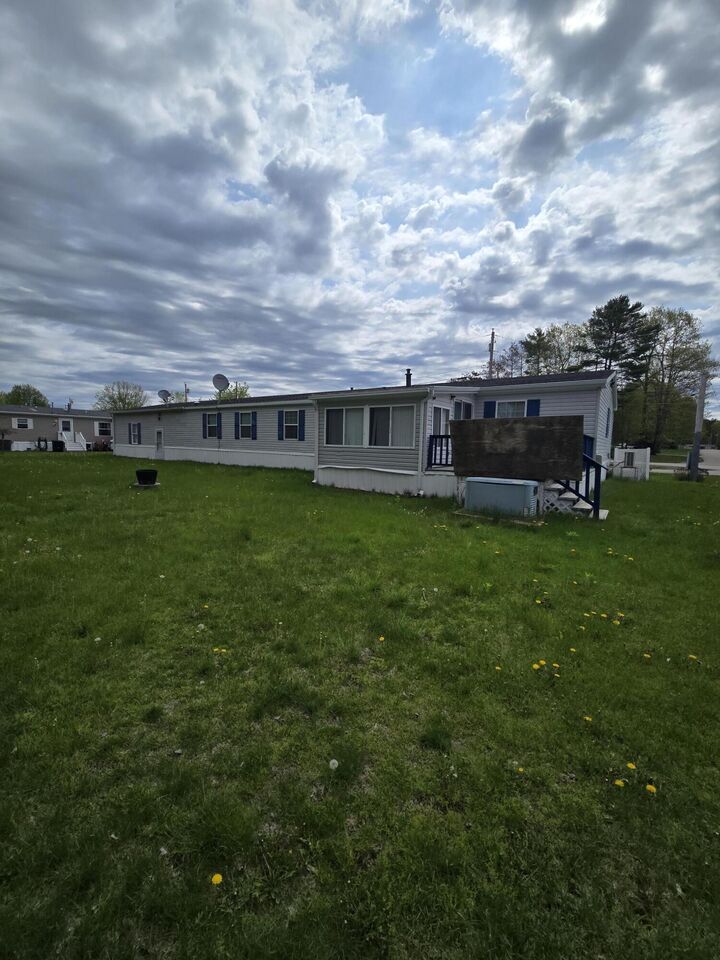 Property Photo:  2 Windsor Drive  ME 04002 
