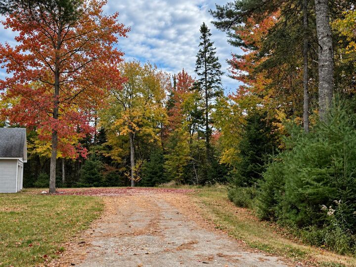 Property Photo:  25 Kennel Brook Drive  ME 04605 
