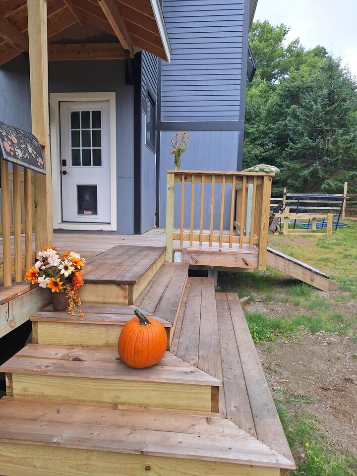Property Photo: 8 Highfield Lane ME 04915