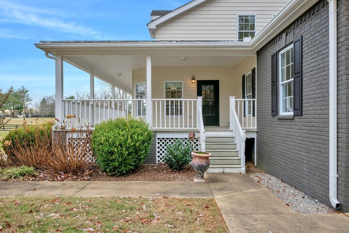 Property Photo: 1576 Old Hillsboro Rd TN 37069