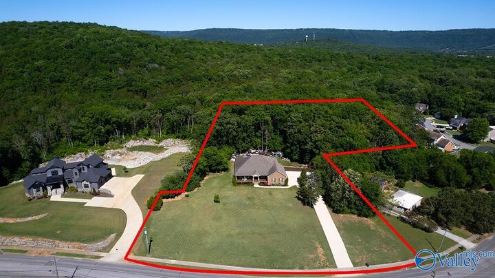 Property Photo: 12313 Bell Road SW AL 35803