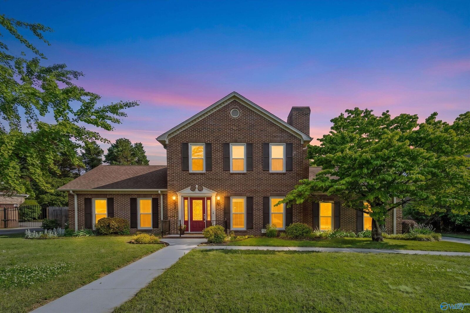 Property Photo: 103 Heritage Way SW AL 35802