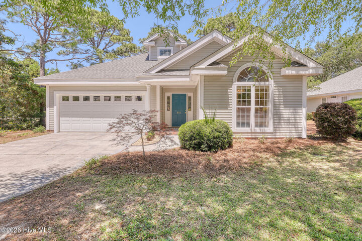 Property Photo:  613 E Telfair Circle  NC 28412 