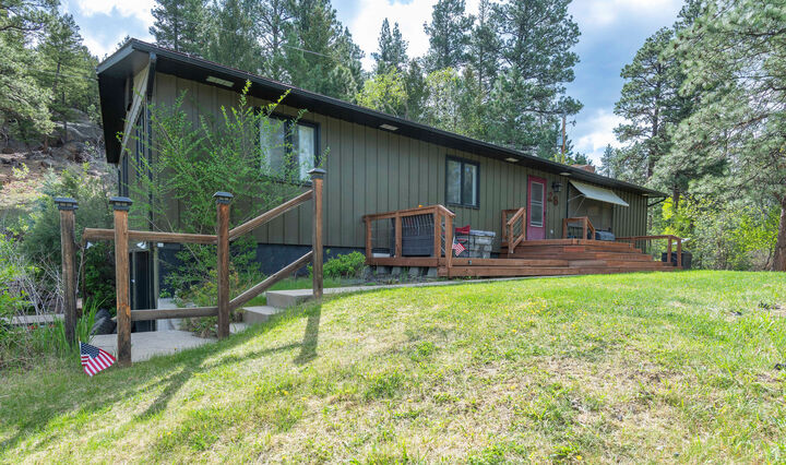 Property Photo:  28 Pinecrest Loop  MT 59634 