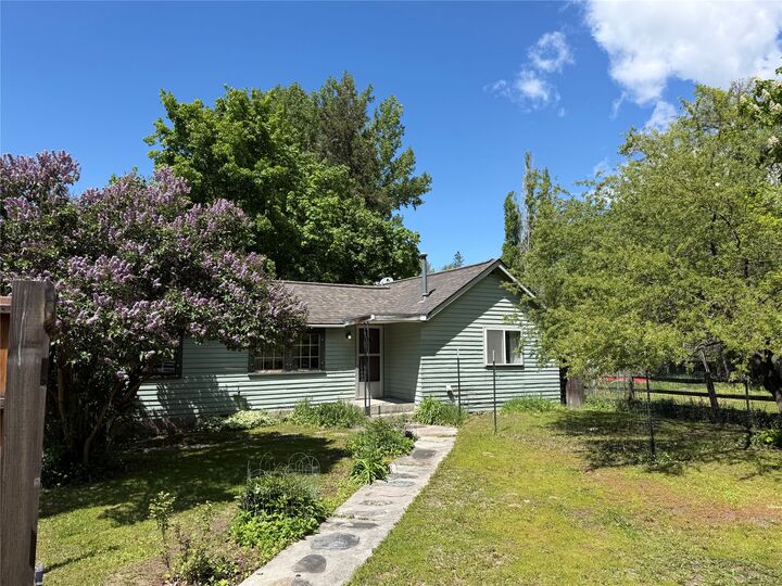 Property Photo:  2207 Wylie Avenue  MT 59802 