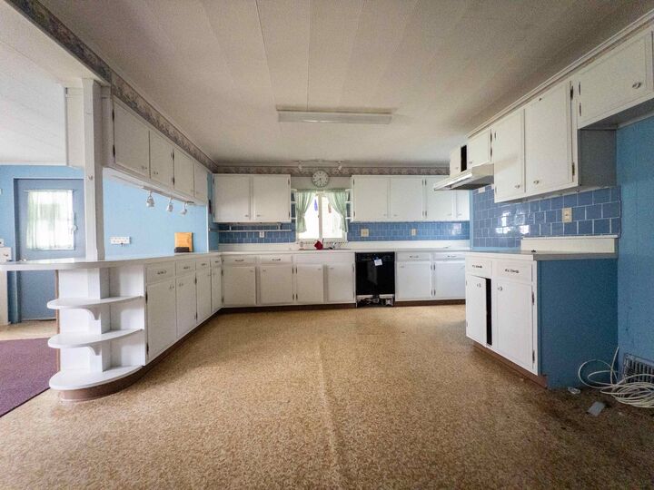 Property Photo:  131 Grove Street  NH 03561 