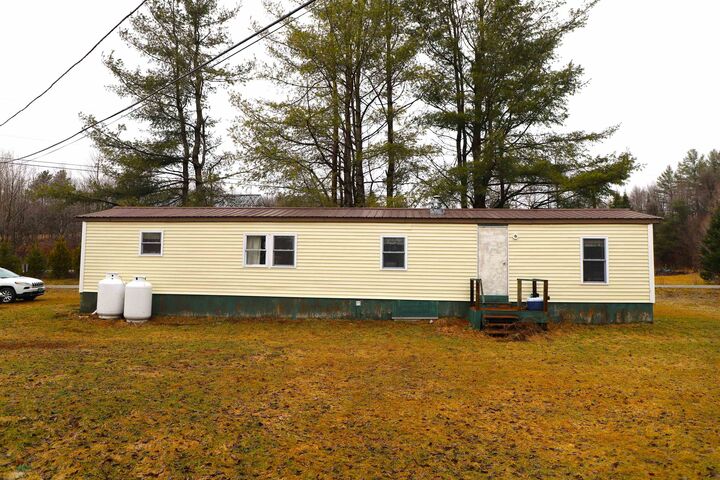 Property Photo:  17 Robinson Road  VT 05443 