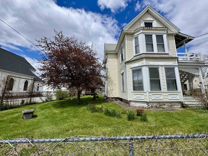 Property Photo:  11 Pine Street  NH 03785 