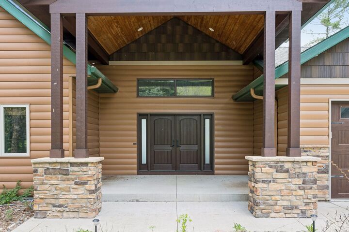 Property Photo:  28760 N Lake Drive  MN 55051 