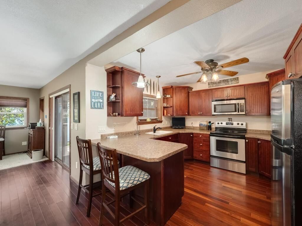 Property Photo:  527 Marian Street  MN 56096 