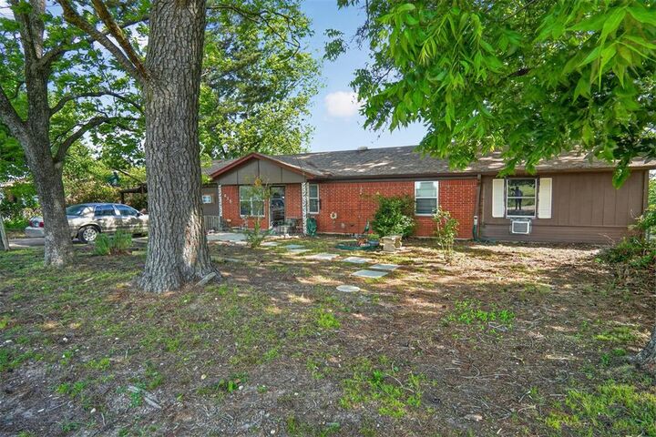 Property Photo:  615 W North Street  TX 75416 
