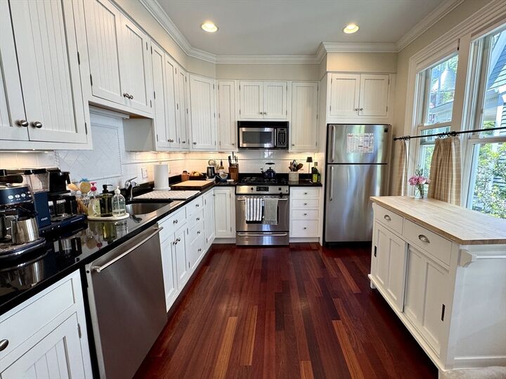 Property Photo:  51 Upland Rd 1  MA 02140 