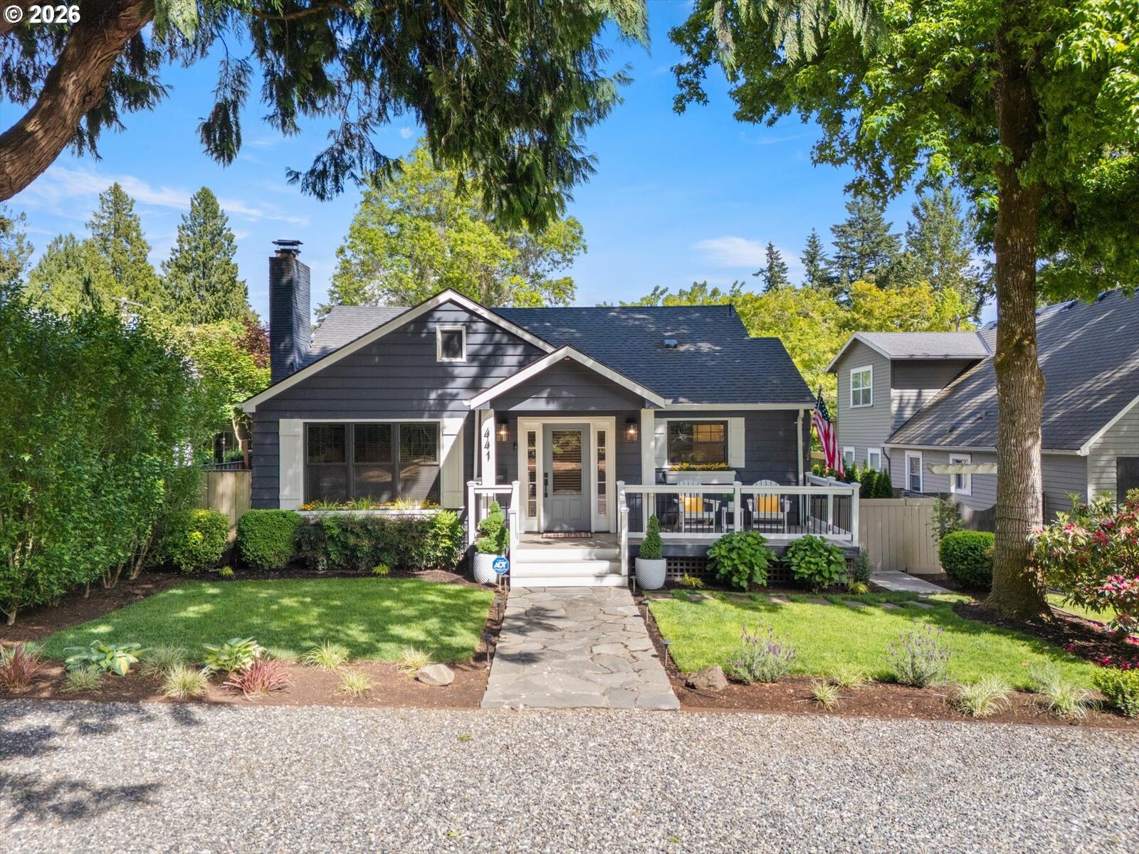 Property Photo: 441 9th St OR 97034