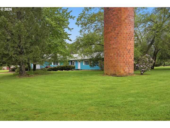 Property Photo:  14610 NE 328th Cir  WA 98604 