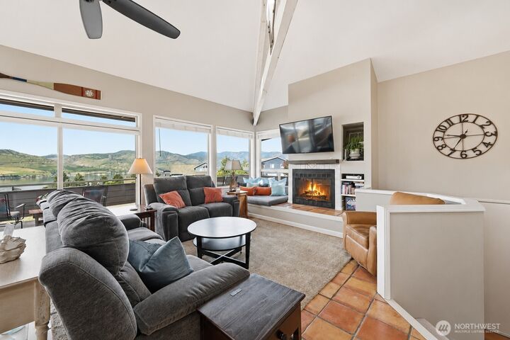 Property Photo:  101  Stormy Mountain Way  WA 98816 